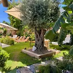 Sezz Wellness Adult Only Hotel *